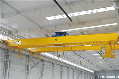 雄峰QD20t-16.5m雙梁吊鉤橋式起重機